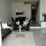 Townhouse Near Puerto Banus-heated Pool 別荘 *