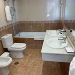 Townhouse Near Puerto Banus-heated Pool * マルベーリャ