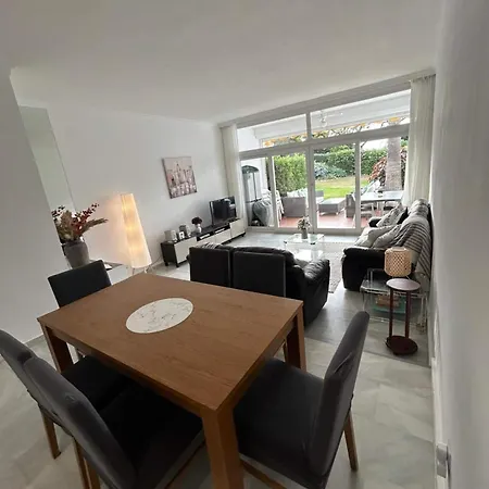 بيت للعطل Townhouse Near Puerto Banus-heated Pool