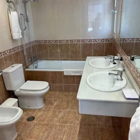 Townhouse Near Puerto Banus-heated Pool * ماربيا