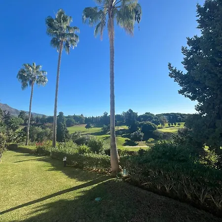 Townhouse Near Puerto Banus-heated Pool بيت للعطل *