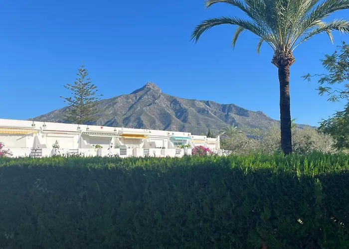 Dom wakacyjny Townhouse Near Puerto Banus-heated Pool Marbella