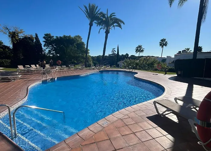بيت للعطل Townhouse Near Puerto Banus-heated Pool