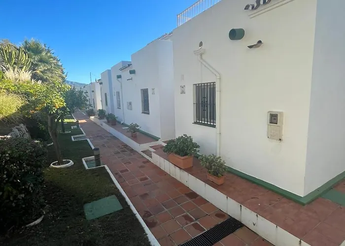 Townhouse Near Puerto Banus-heated Pool *