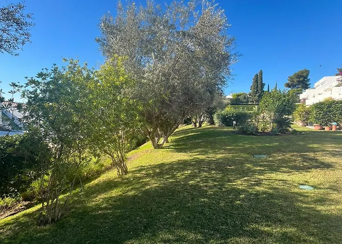 Townhouse Near Puerto Banus-heated Pool