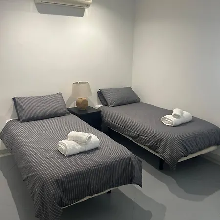 Townhouse Marbella Near Puerto Banus-Heated Pool